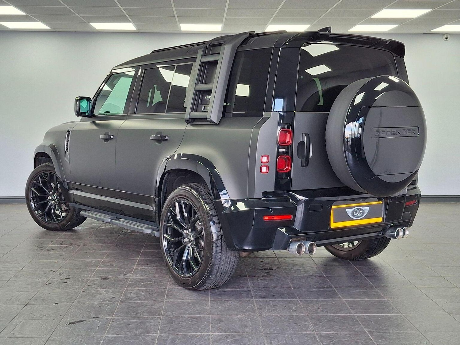 Used Land Rover Defender 2020 for sale - 76896955: Photo 22