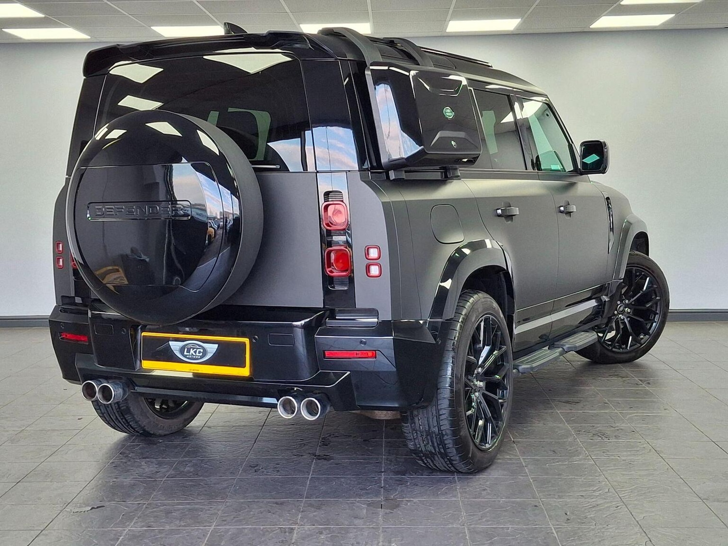 Used Land Rover Defender 2020 for sale - 76896955: Photo 24