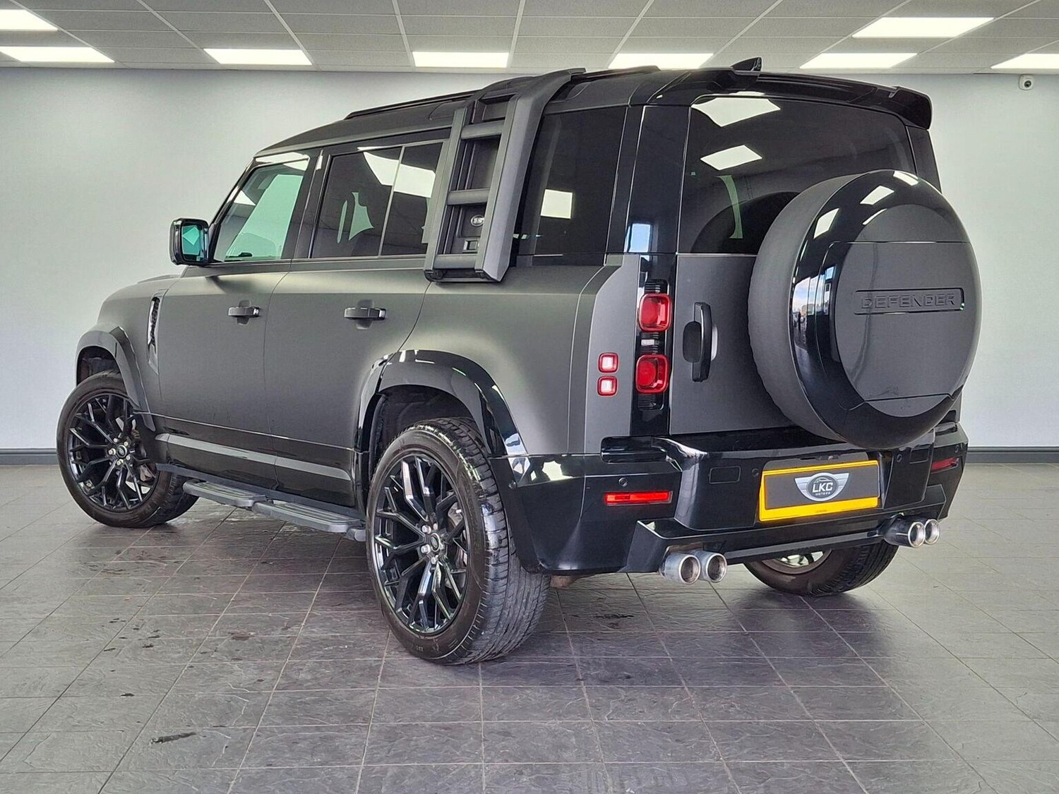 Used Land Rover Defender 2020 for sale - 76896955: Photo 39