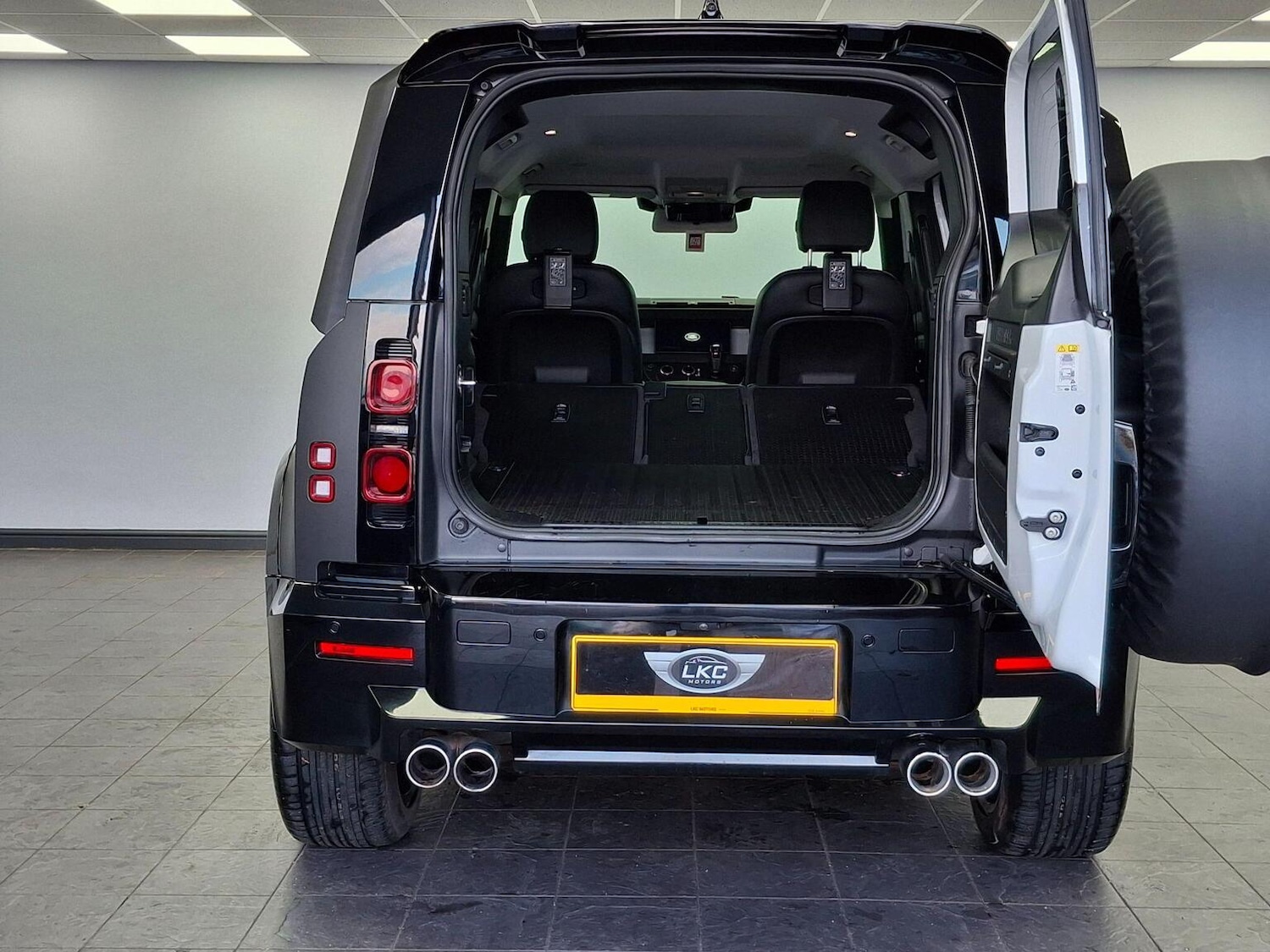 Used Land Rover Defender 2020 for sale - 76896955: Photo 44