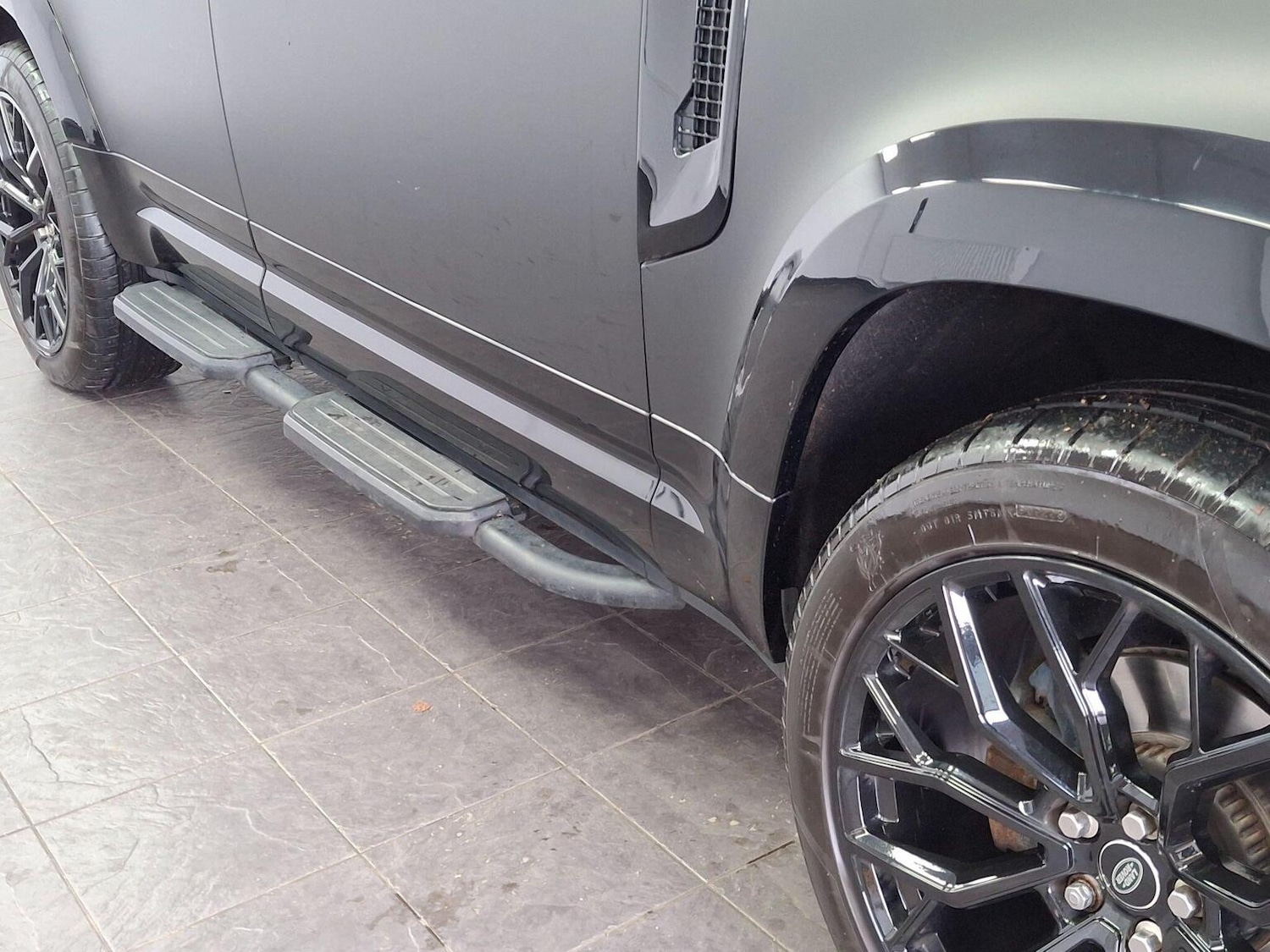 Used Land Rover Defender 2020 for sale - 76896955: Photo 53