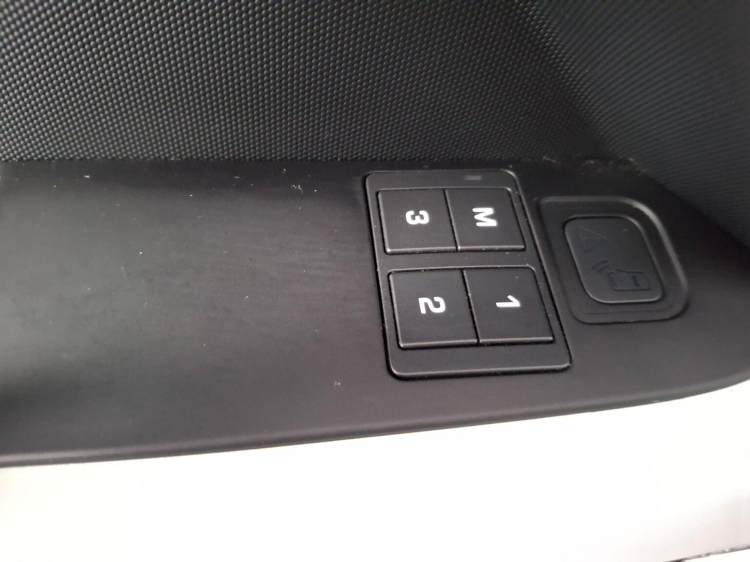 Used Land Rover Defender 2020 for sale - 76896955: Photo 65