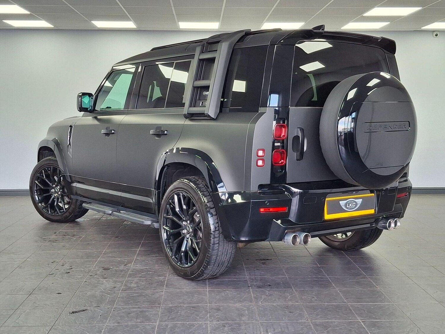 Used Land Rover Defender 2020 for sale - 76896955: Photo 78