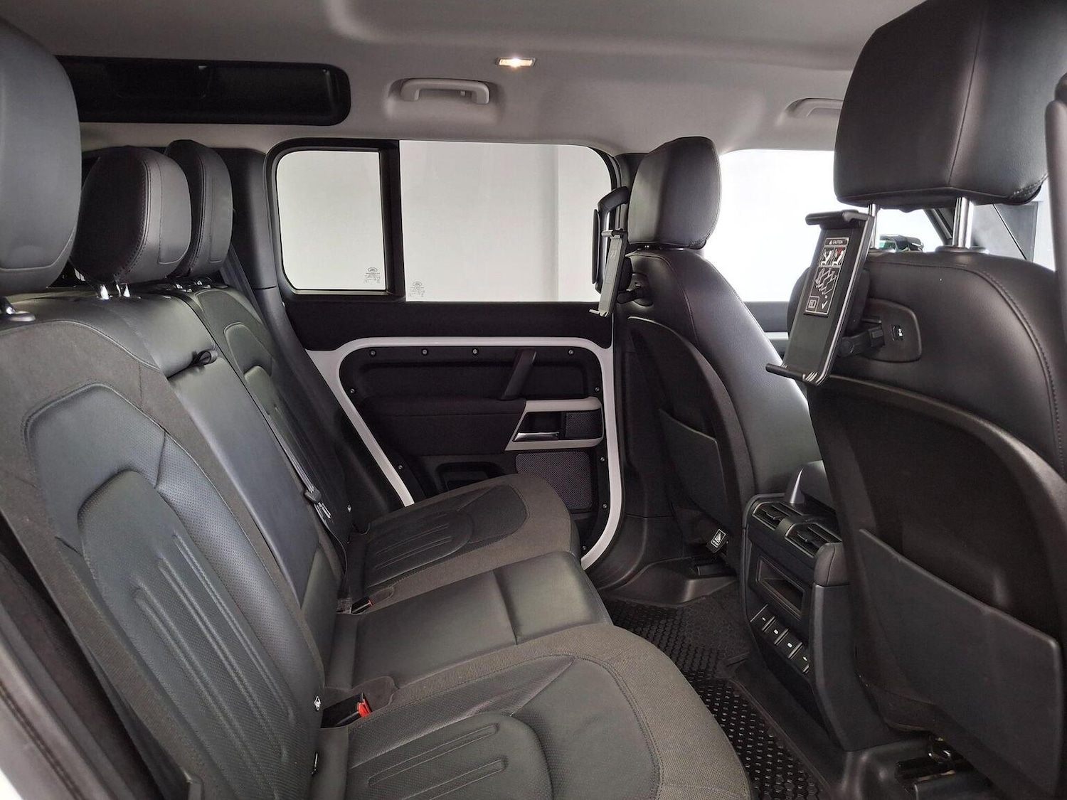 Used Land Rover Defender 2020 for sale - 76896955: Photo 83