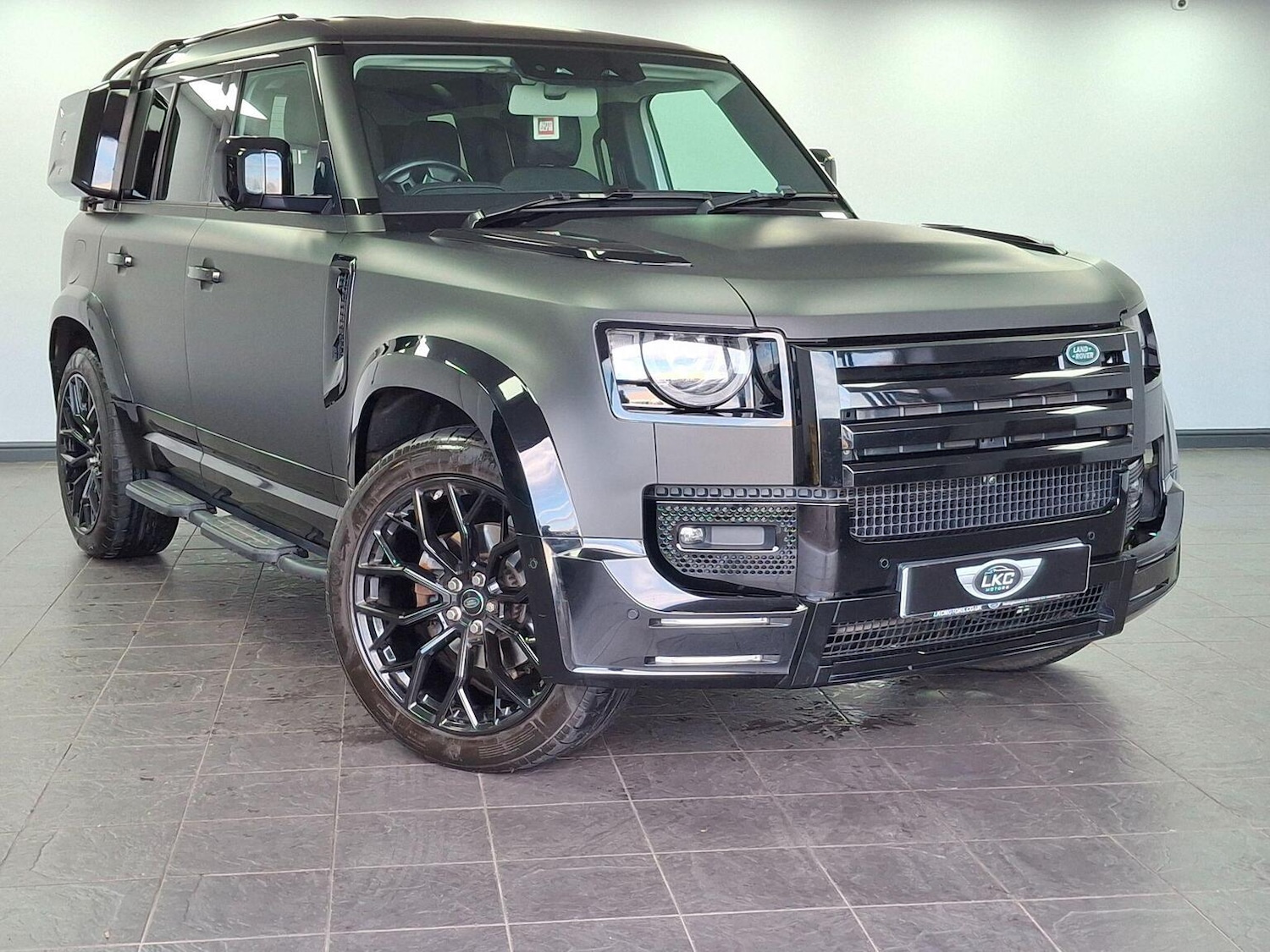 Used Land Rover Defender 2020 for sale - 76896955: Photo 88