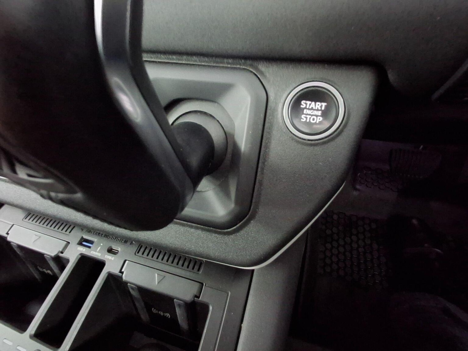 Used Land Rover Defender 2020 for sale - 76896955: Photo 91