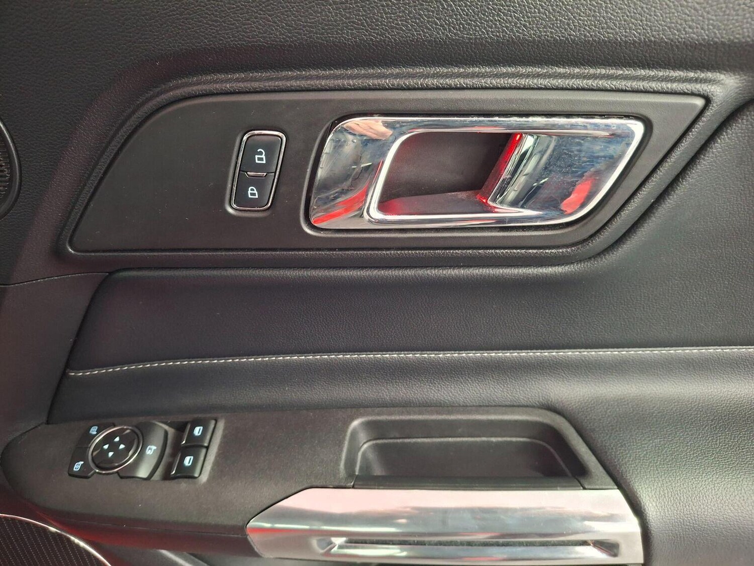 Used Ford Mustang 2017 for sale - 77555080: Photo 15