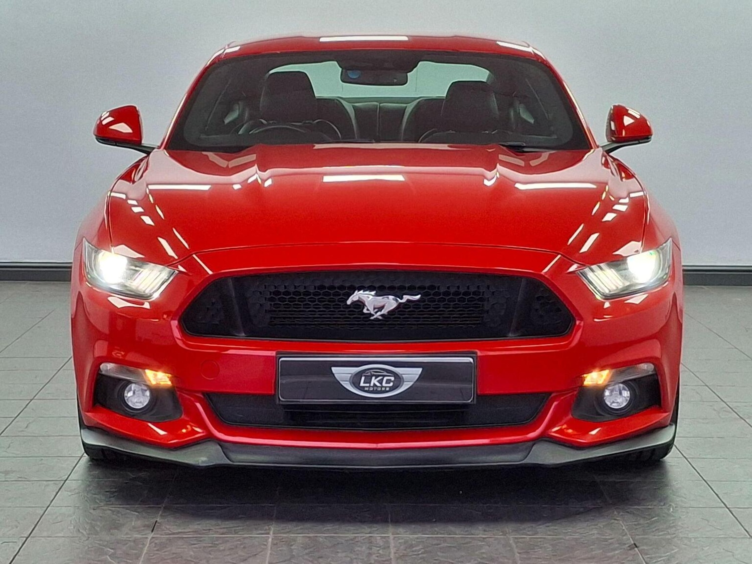 Used Ford Mustang 2017 for sale - 77555080: Photo 3