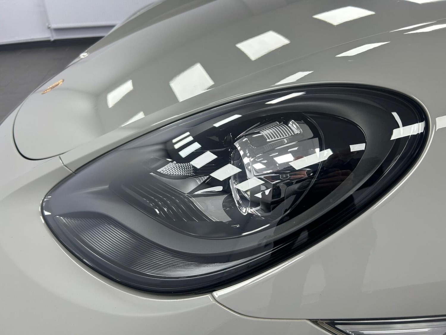 Used Porsche Cayman 2021 for sale - 77049286: Photo 28