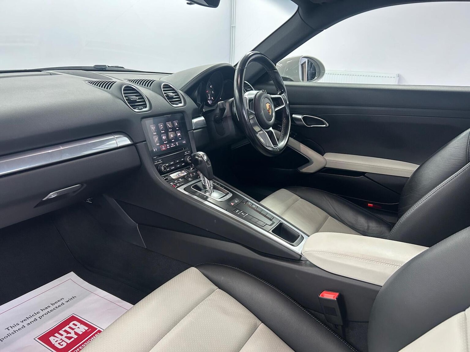 Used Porsche Cayman 2021 for sale - 77049286: Photo 9