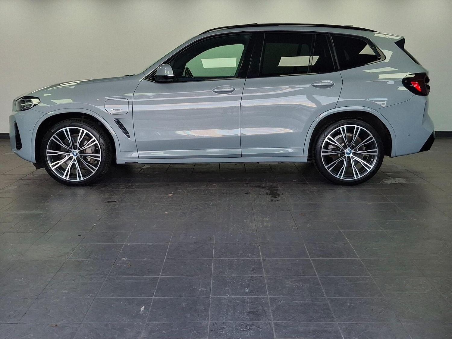 Used BMW X3 2021 for sale - 76560069: Photo 2