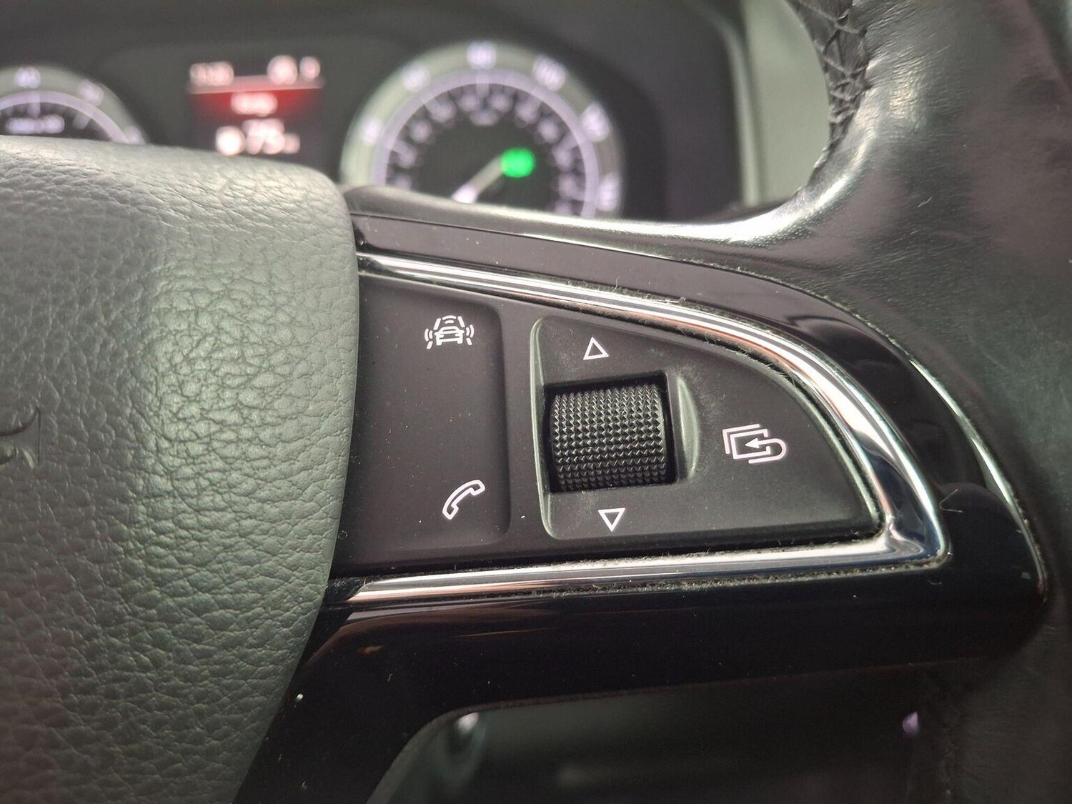 Used Skoda Karoq 2018 for sale - 77535969: Photo 15