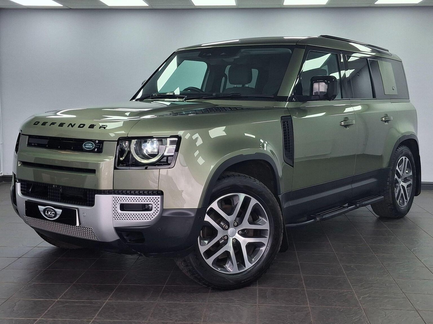 Land Rover Defender