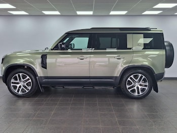 Used Land Rover Defender 110 2021 for sale - 78258176: Photo