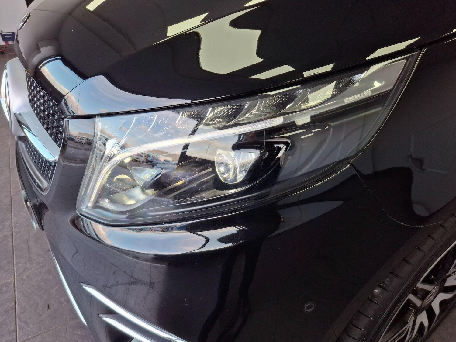 Used Mercedes-Benz V-Class 2023 for sale - 77107671: Photo 32