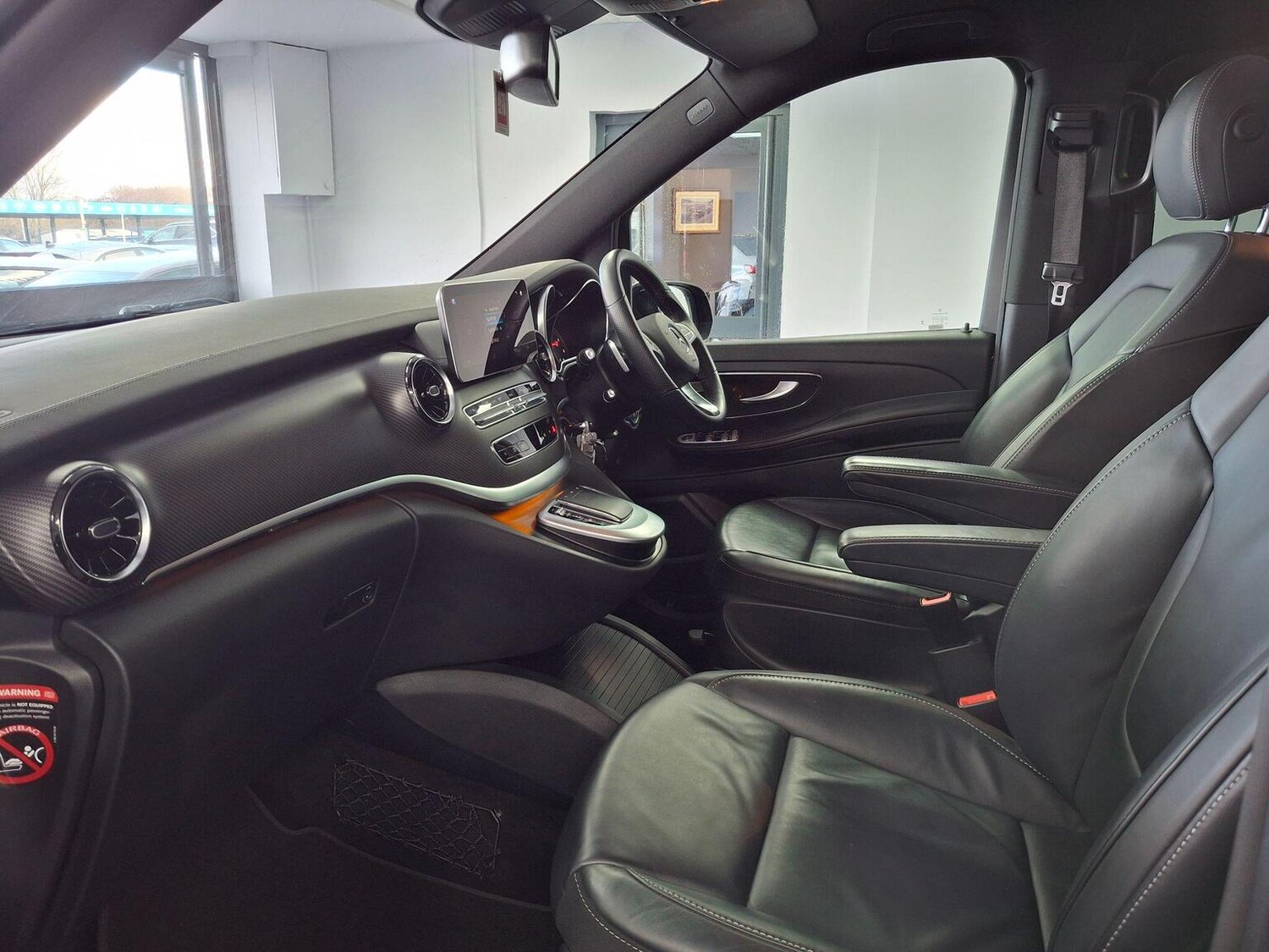 Used Mercedes-Benz V-Class 2023 for sale - 77107671: Photo 51