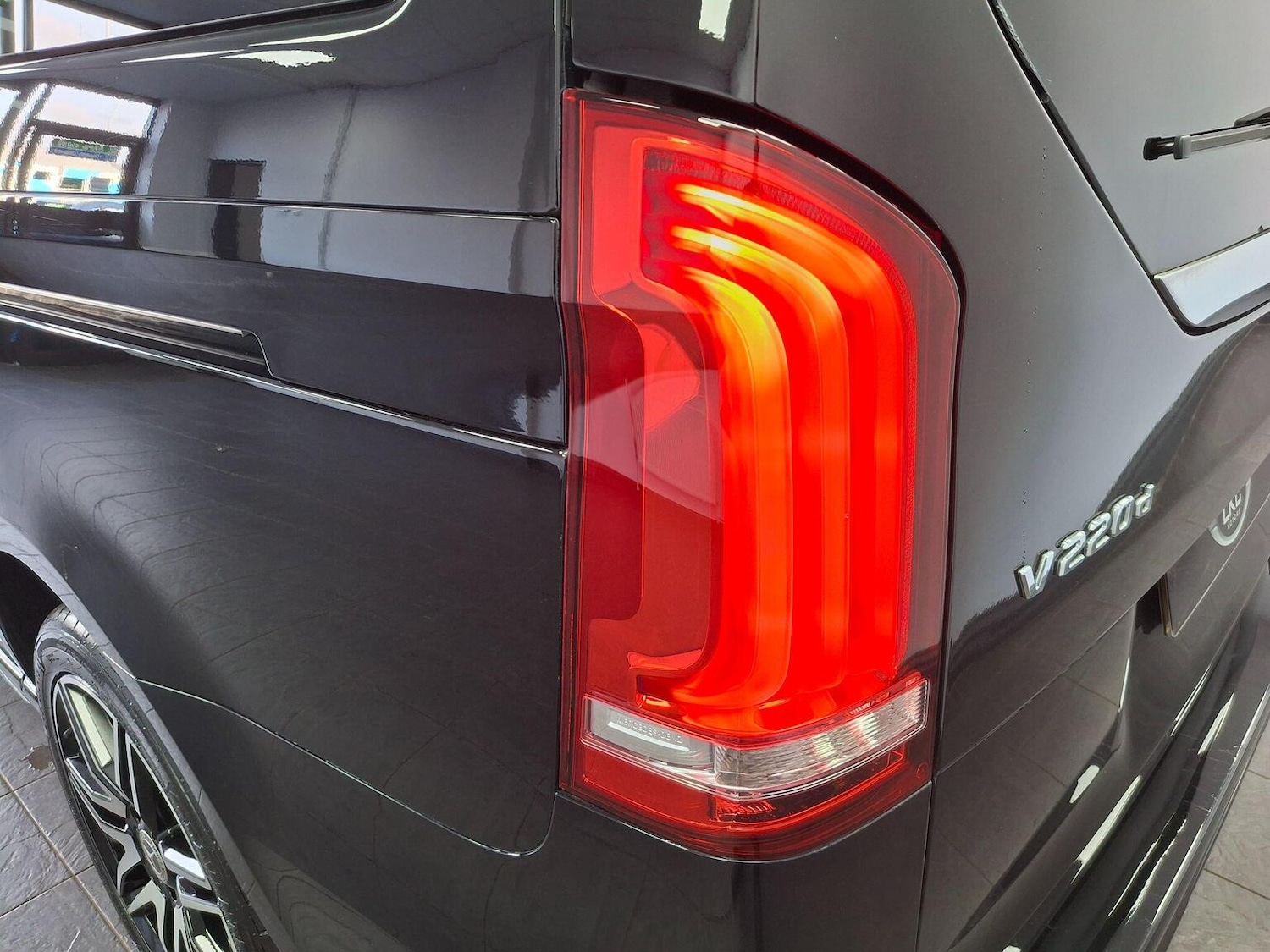 Used Mercedes-Benz V-Class 2023 for sale - 77107671: Photo 56