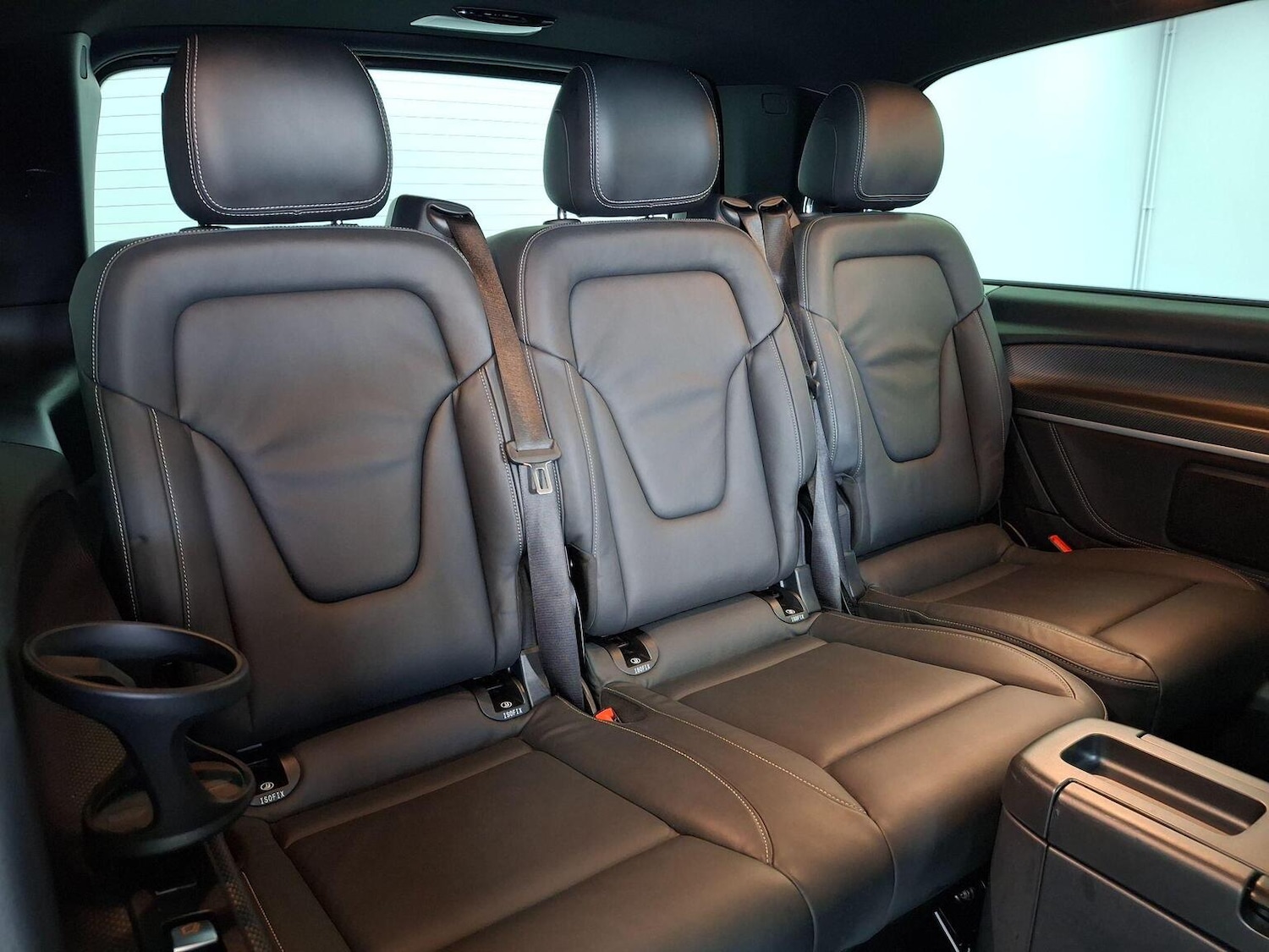 Used Mercedes-Benz V-Class 2023 for sale - 77107671: Photo 74