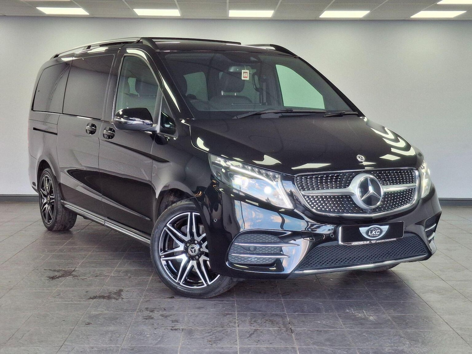 Used Mercedes-Benz V-Class 2023 for sale - 77107671: Photo 83