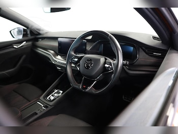 Used Skoda Octavia 2024 for sale - 76382450: Photo