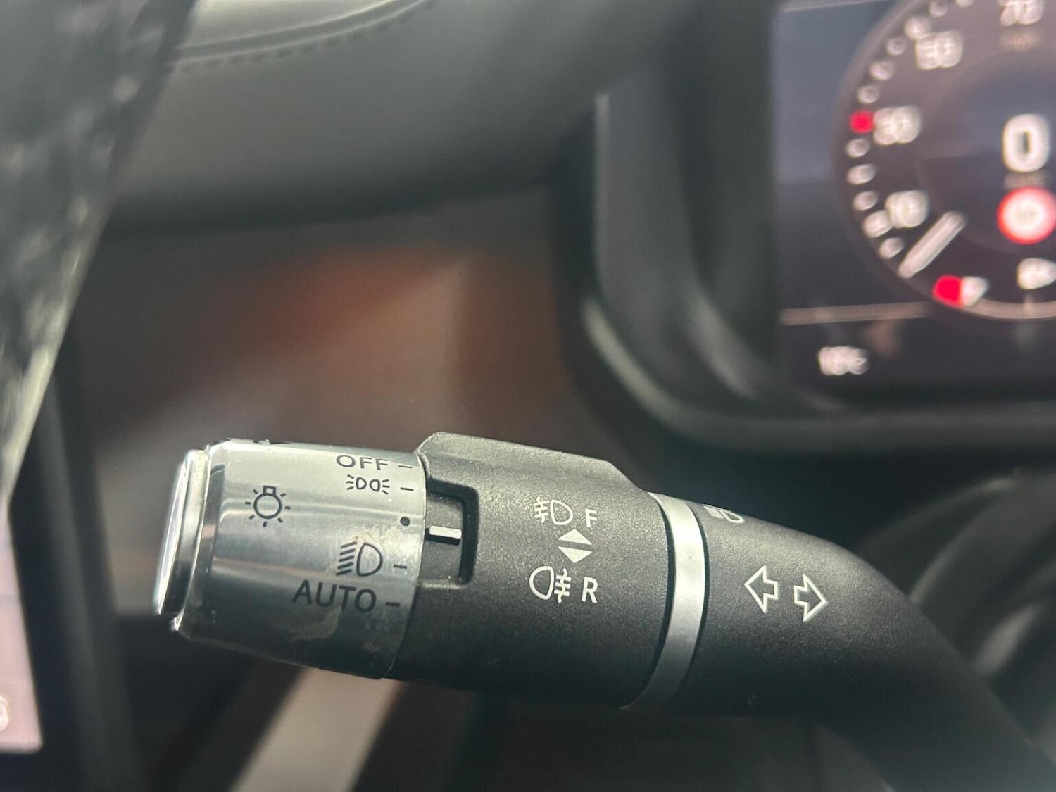 Used Land Rover Defender 2021 for sale - 76986817: Photo 18