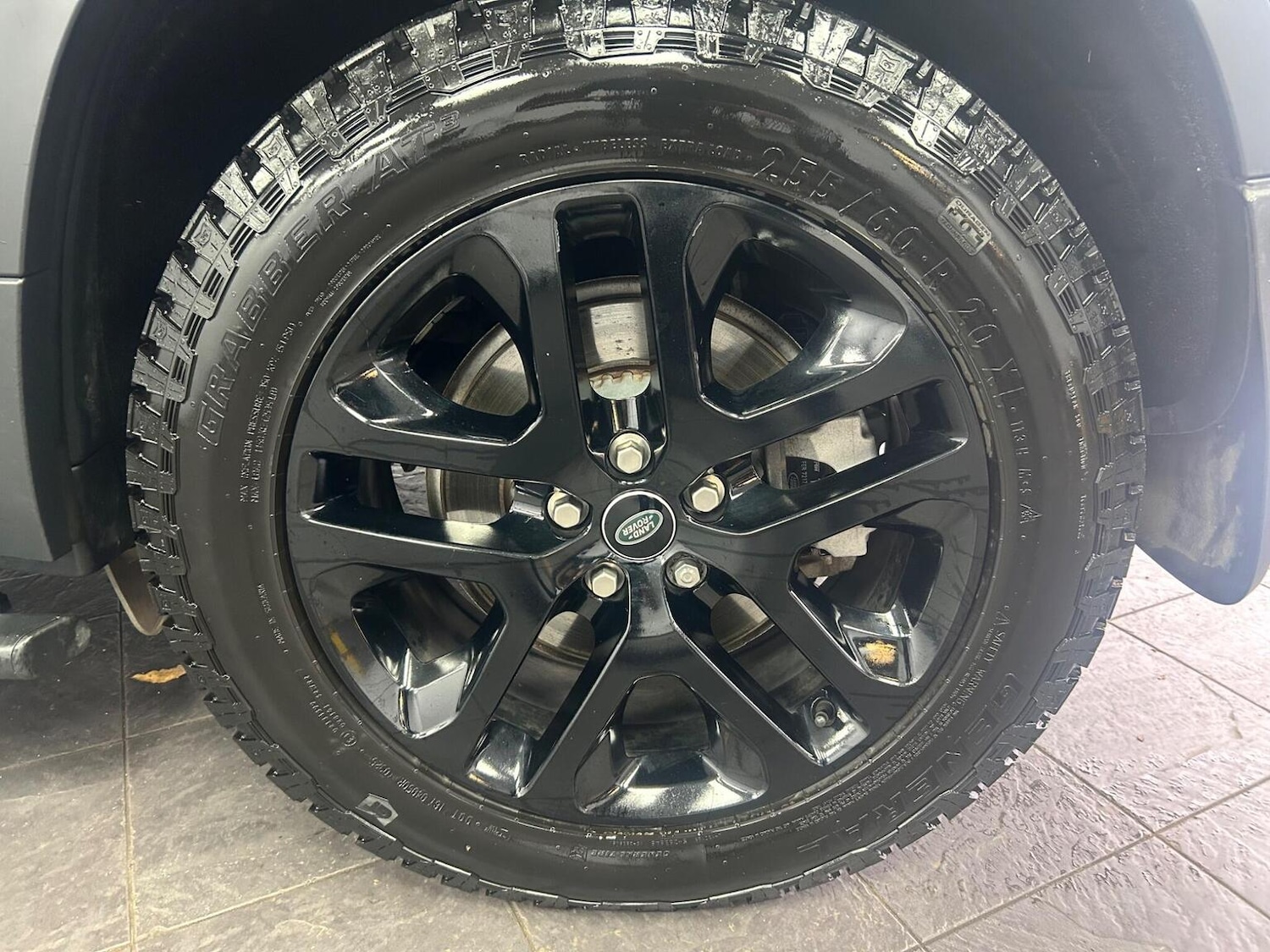 Used Land Rover Defender 2021 for sale - 76986817: Photo 23