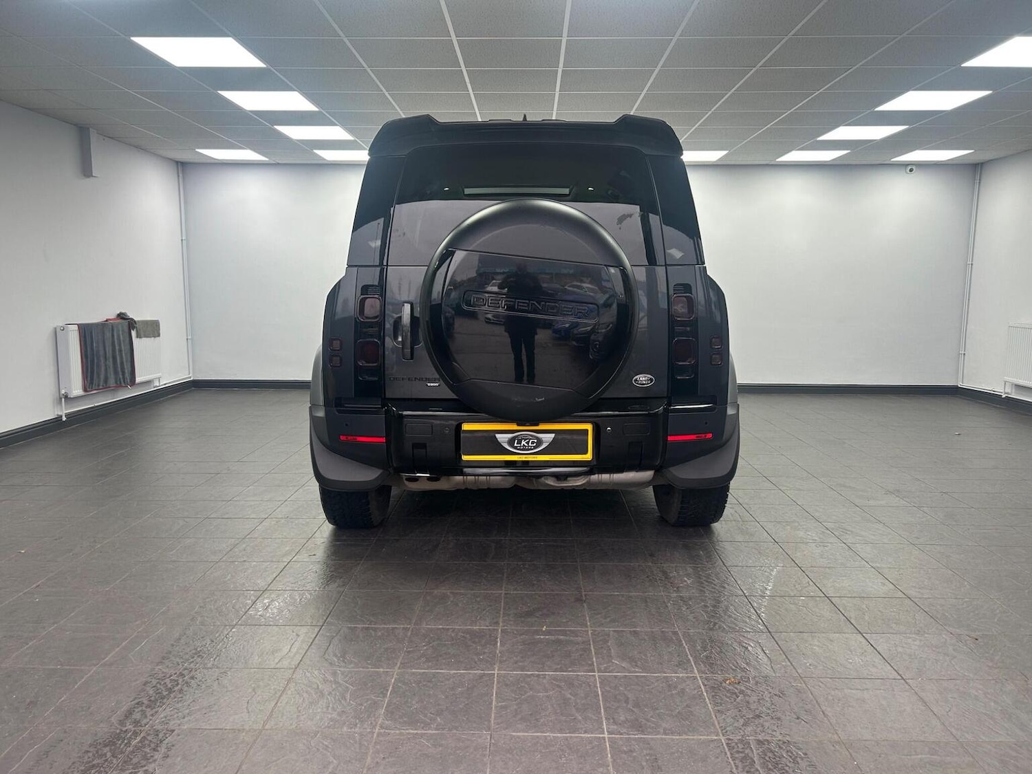 Used Land Rover Defender 2021 for sale - 76986817: Photo 7