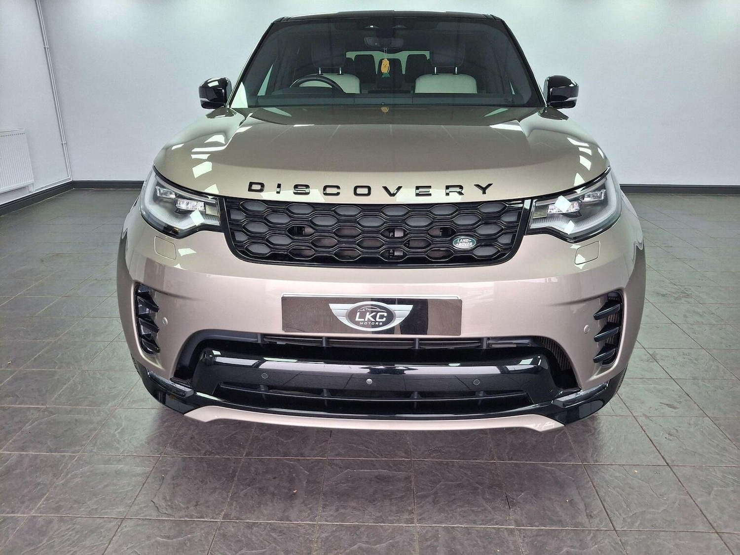 Used Land Rover Discovery 2021 for sale - 76305520: Photo 10