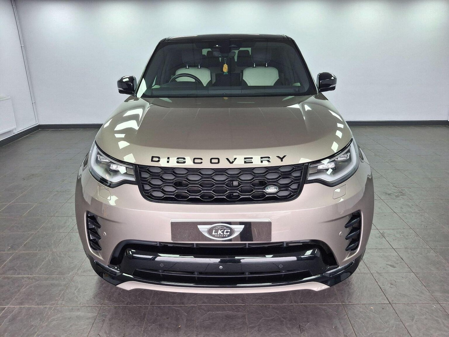 Used Land Rover Discovery 2021 for sale - 76305520: Photo 11