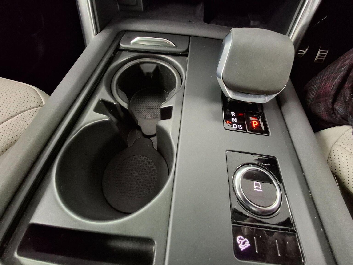 Used Land Rover Discovery 2021 for sale - 76305520: Photo 17