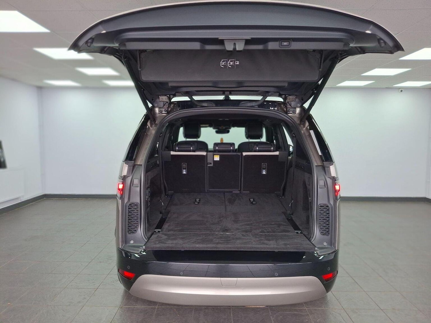 Used Land Rover Discovery 2021 for sale - 76305520: Photo 19