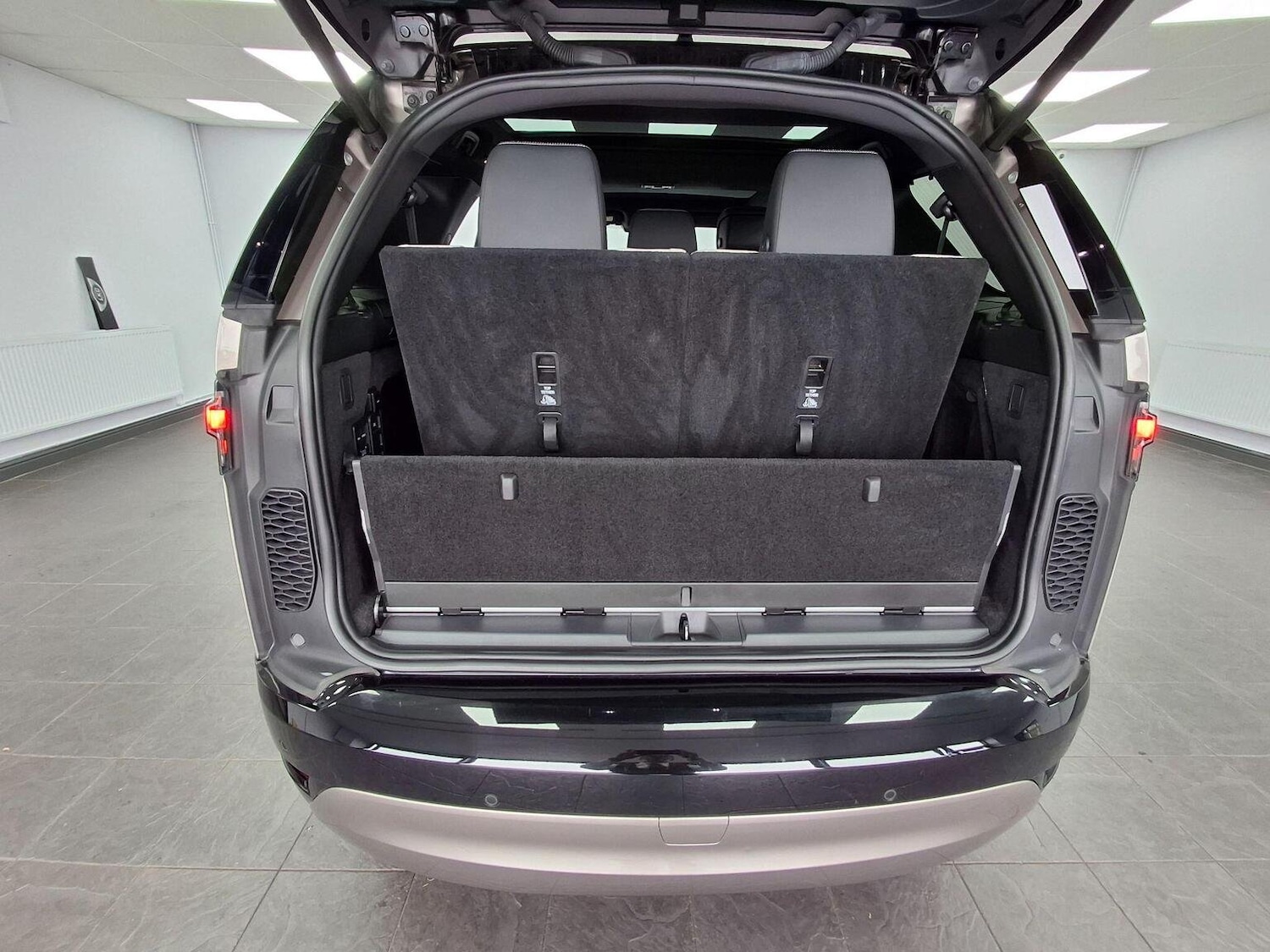 Used Land Rover Discovery 2021 for sale - 76305520: Photo 20