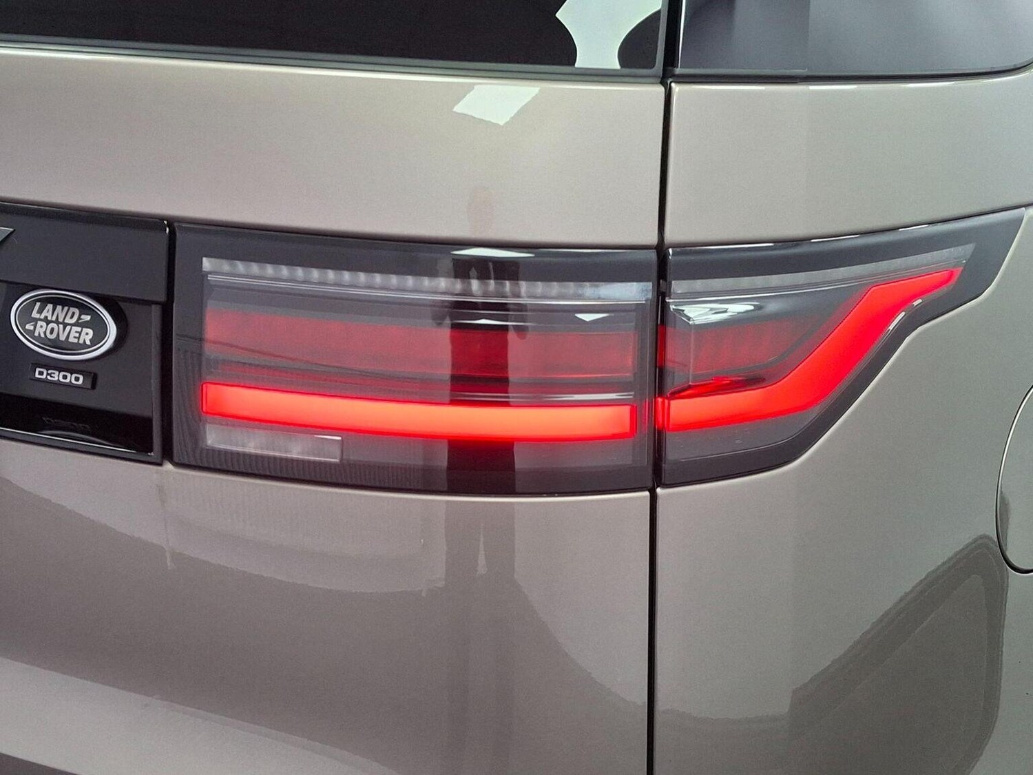 Used Land Rover Discovery 2021 for sale - 76305520: Photo 43