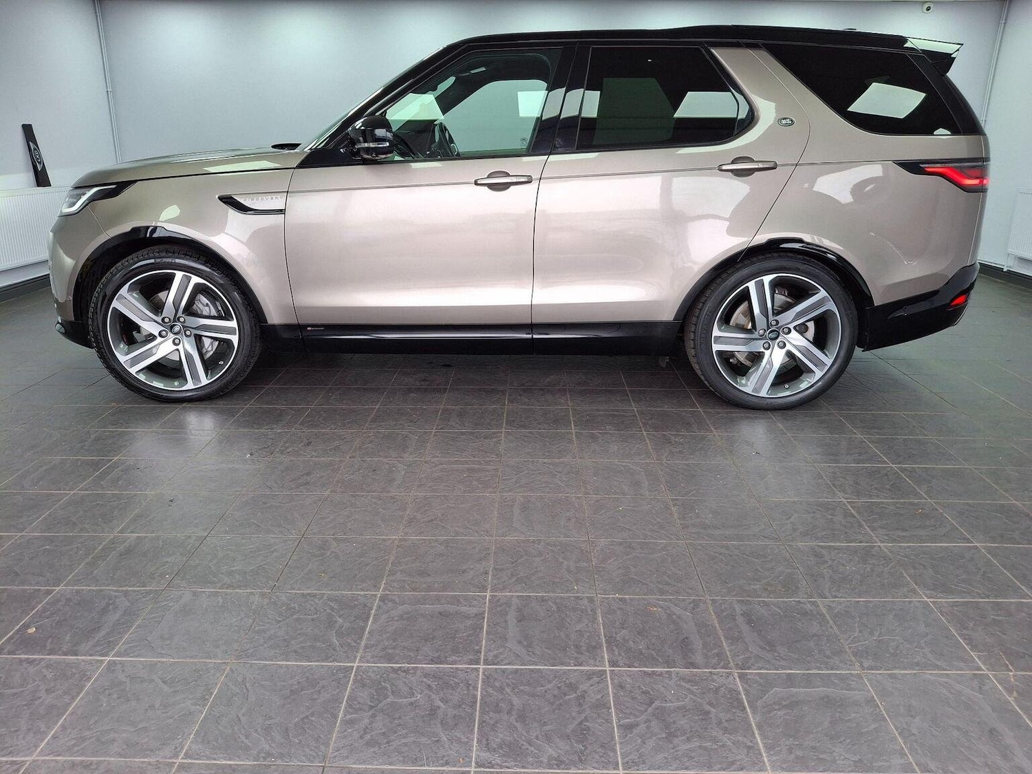 Used Land Rover Discovery 2021 for sale - 76305520: Photo 47