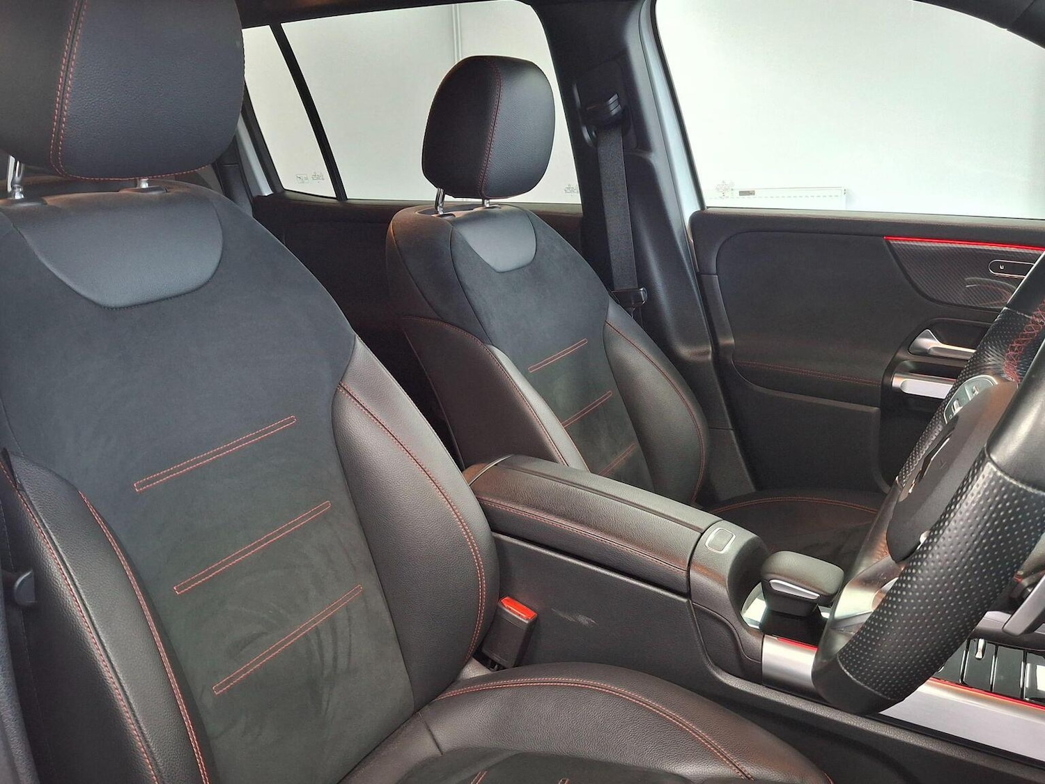 Used Mercedes-Benz GLB 2022 for sale - 76799143: Photo 57