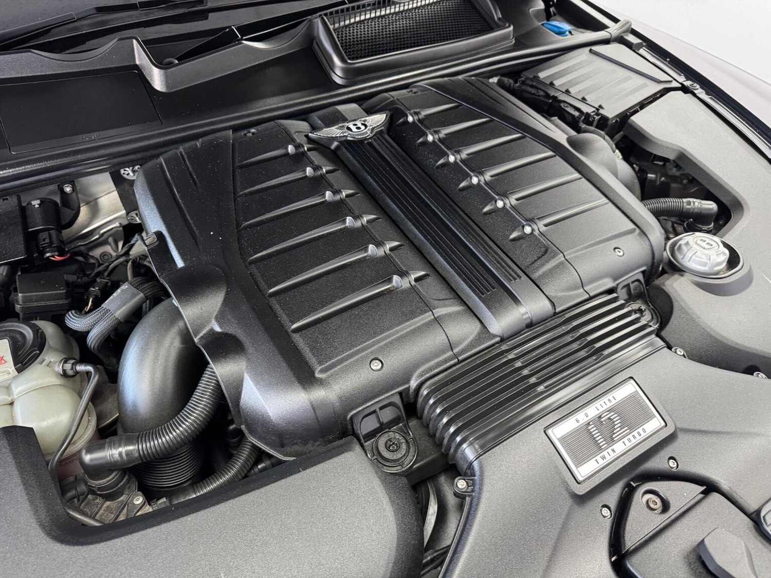 Used Bentley Bentayga 2018 for sale - 77342578: Photo 15