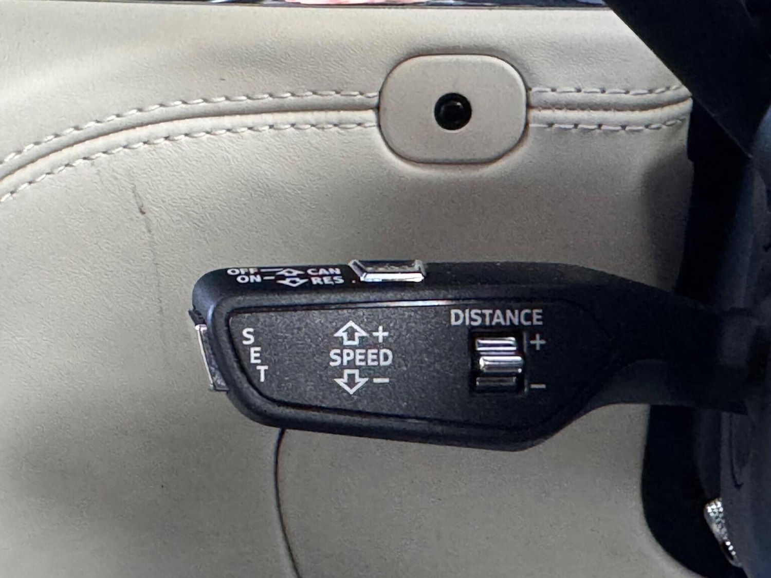 Used Bentley Bentayga 2018 for sale - 77342578: Photo 24