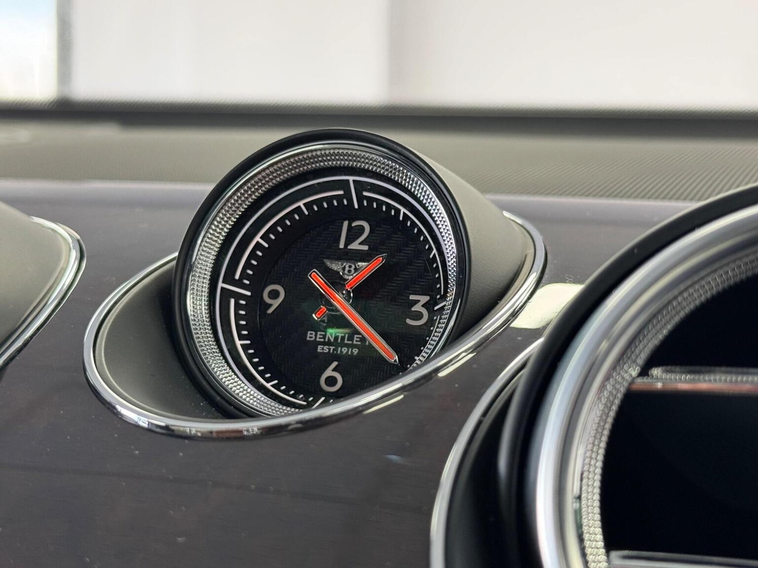 Used Bentley Bentayga 2018 for sale - 77342578: Photo 29