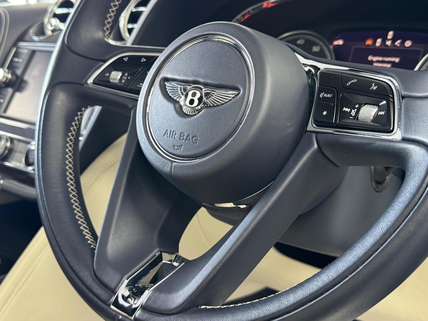 Used Bentley Bentayga 2018 for sale - 77342578: Photo 42