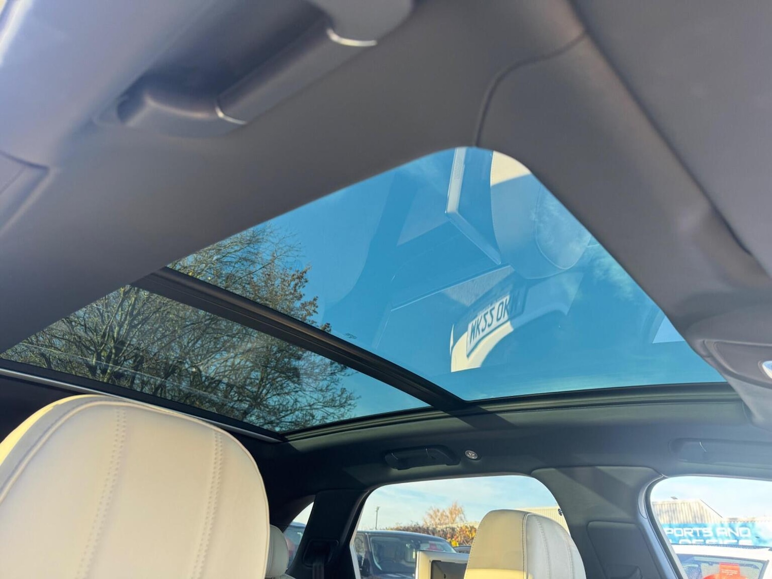 Used Bentley Bentayga 2018 for sale - 77342578: Photo 5