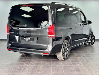 Used Mercedes-Benz V-Class 2022 for sale - 75399566: Photo