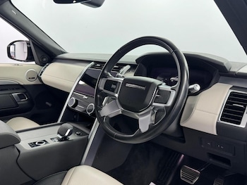 Used Land Rover Discovery 2021 for sale - 76769434: Photo