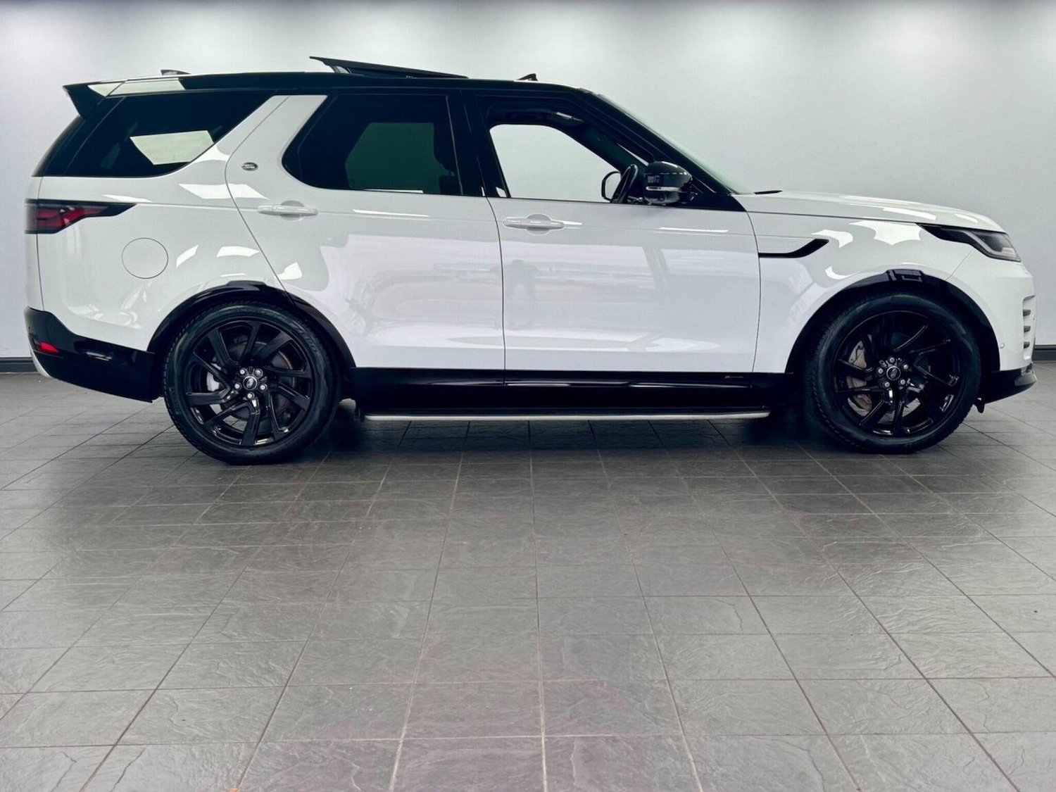 Used Land Rover Discovery 2021 for sale - 76769434: Photo 51