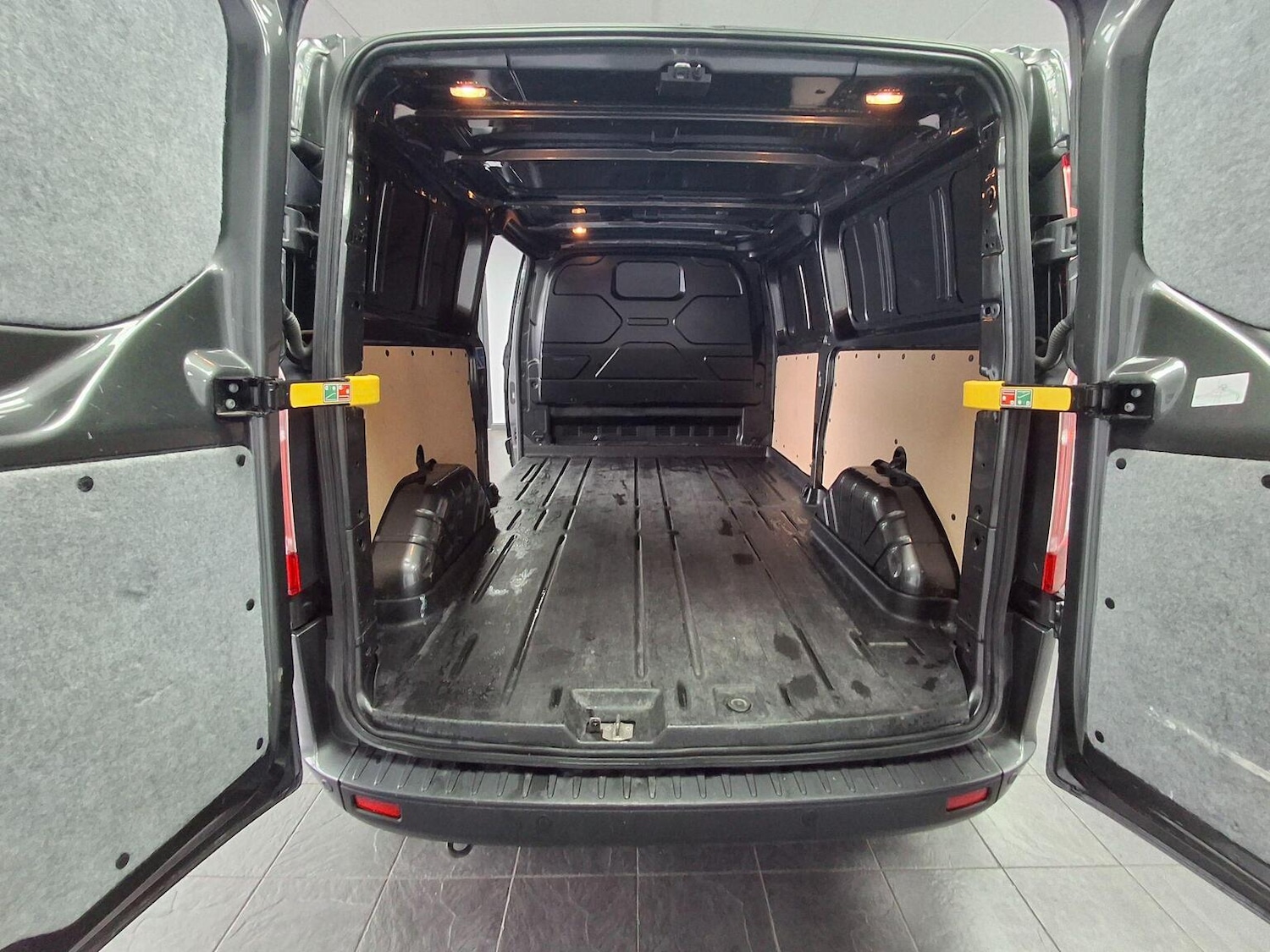 Used Ford Transit Custom 2023 for sale - 76430980: Photo 37