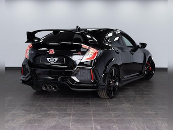 Used Honda Civic 2019 for sale - 75621081: Photo