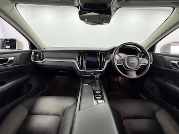 Used Volvo V60 2019 for sale - 75667874: Photo