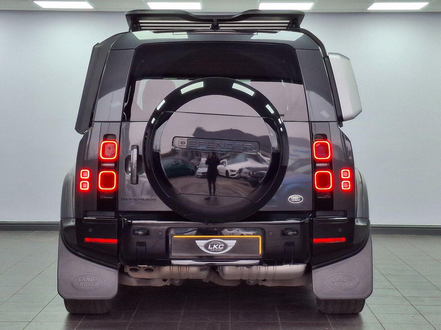 Used Land Rover Defender 2023 for sale - 77781813: Photo 13