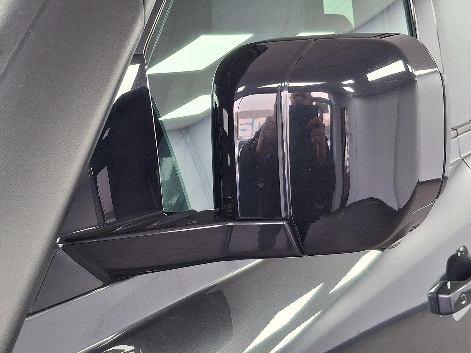 Used Land Rover Defender 2023 for sale - 77781813: Photo 27