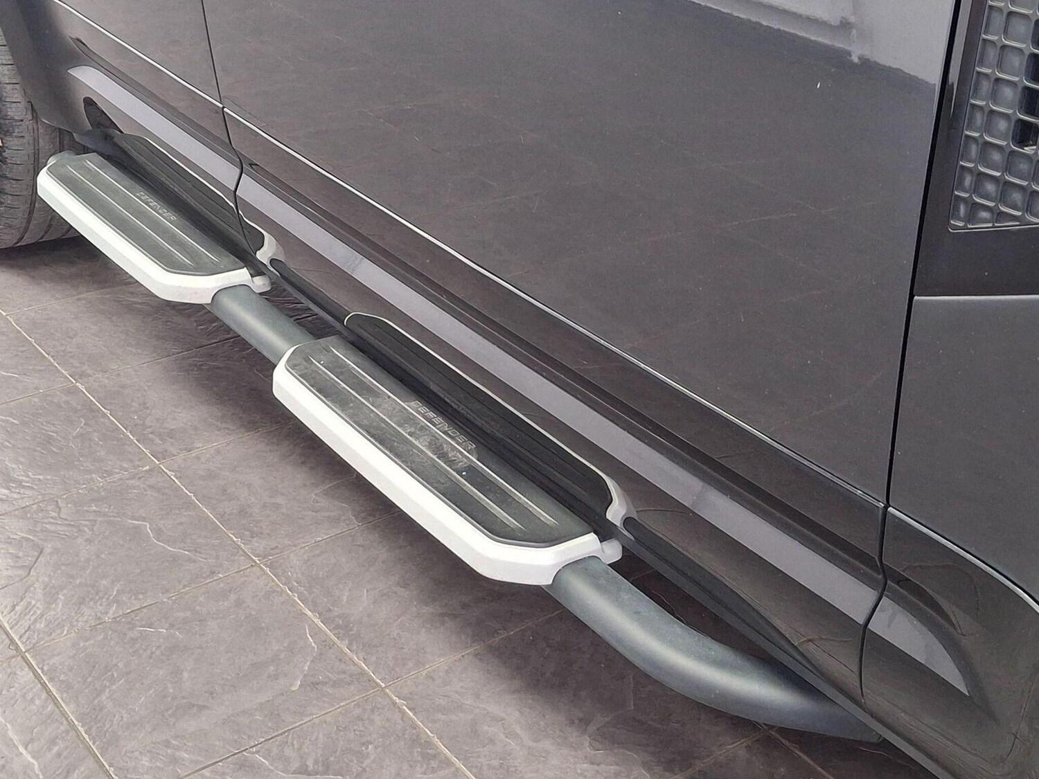 Used Land Rover Defender 2023 for sale - 77781813: Photo 37