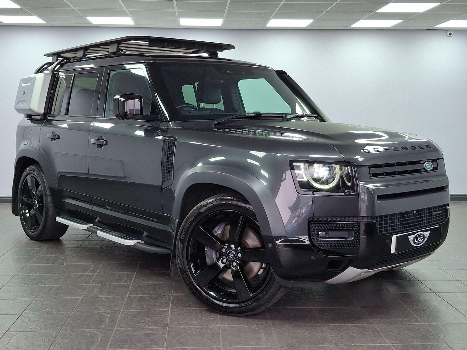 Used Land Rover Defender 2023 for sale - 77781813: Photo 5